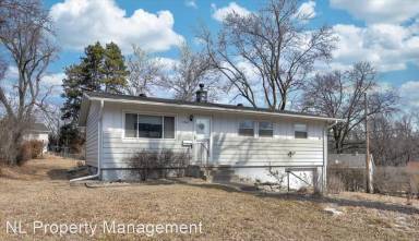 Main picture of 7744 Western Ave