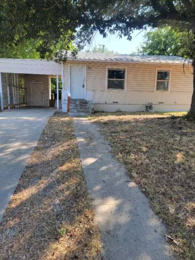 Main picture of 717 Mickan St