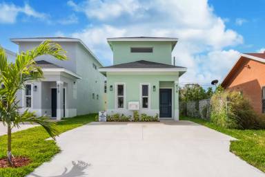 Main picture of 414 NW 13th Ave