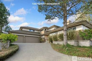 Main picture of 8311 143rd Ct SE