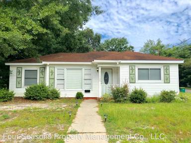 Main picture of 272 Dewey Cir