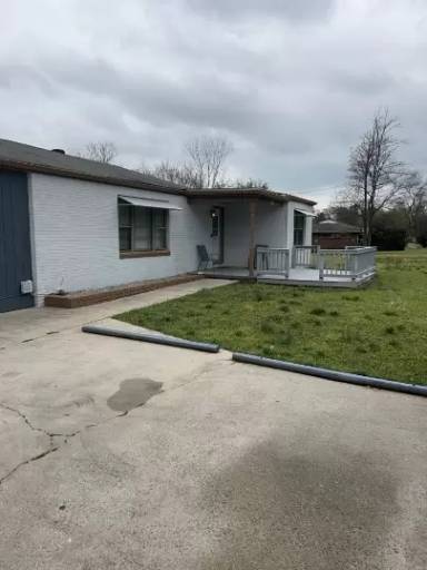 Main picture of 1595 Slaughter Rd