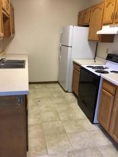Main picture of Blue River School - Apt 302