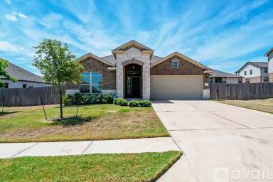 Main picture of 717 Carillion Dr