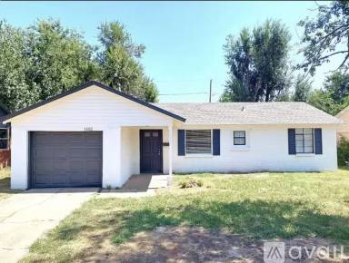 Main picture of 1102 Bell Dr