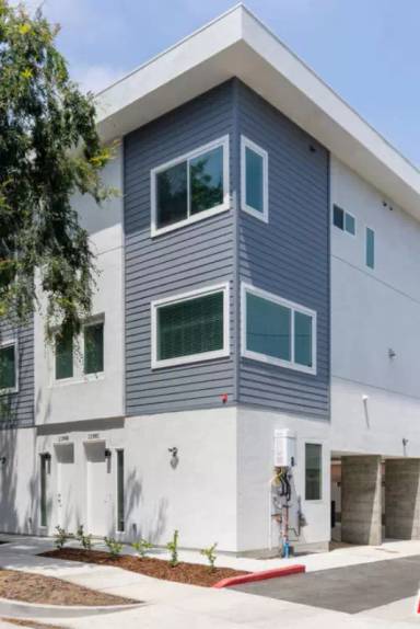 Main picture of 5220 Inglewood Blvd