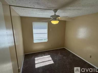 Main picture of 11820 N Armenia Ave