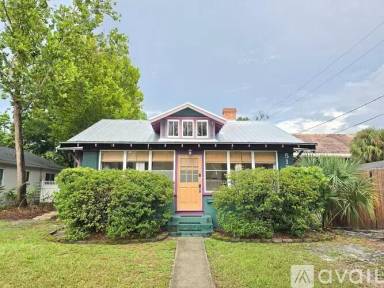 Main picture of 518 Shoreview Ave