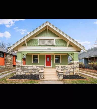 Main picture of 2903 Parkwood Blvd