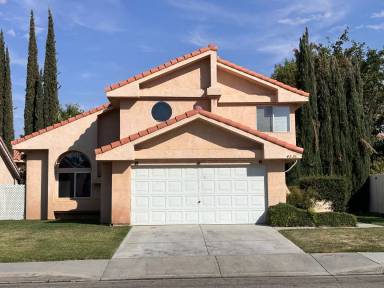 Main picture of 43128 Bloomingpark St