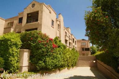 Main picture of 818 S Marengo Ave