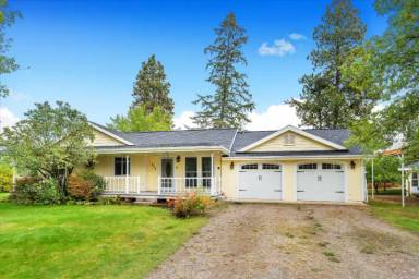 Main picture of 627 Granite View Dr