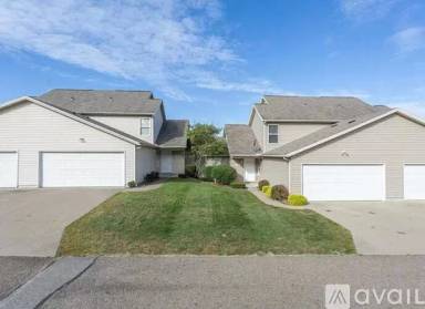 Main picture of 23 Lightning Ln