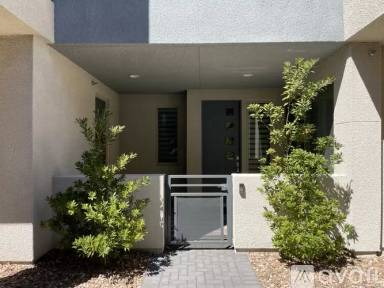 Main picture of 11299 Glowing Ave