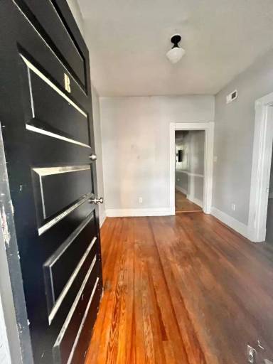Main picture of 2203 W Cary St