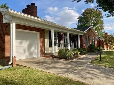 Main picture of 1707 Applewood Ln