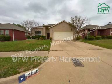 Main picture of 12649 Black Cherry Ln