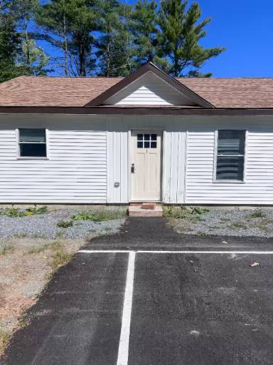 Main picture of 209 Emerson Mill Rd