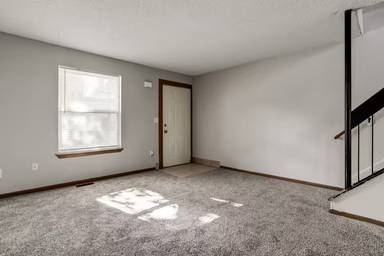 Main picture of 2622 Delavan Ave