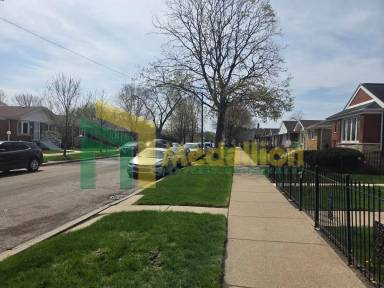 Main picture of 11004 S Eberhart Ave