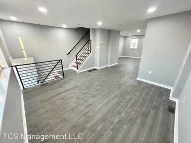 Main picture of 3435 Miller St