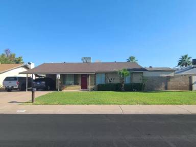 Main picture of 3121 W Mescal St
