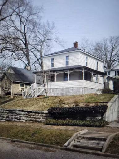 Main picture of 428 Walden Ave