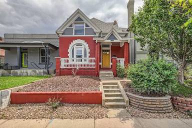 Main picture of 2534 N Franklin St