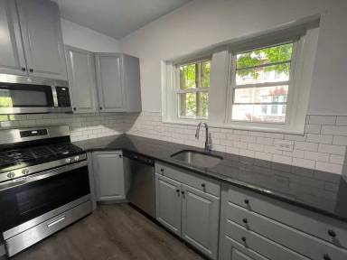 Main picture of 271 3rd St