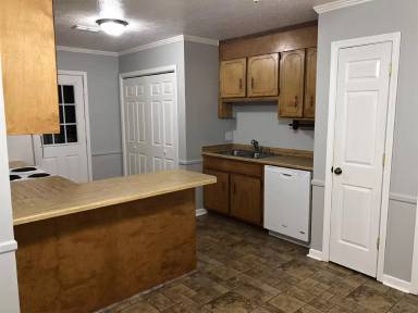 Main picture of 105 Katie Dr