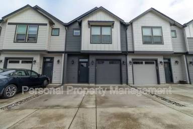 Main picture of 5807 NE 56th Pl