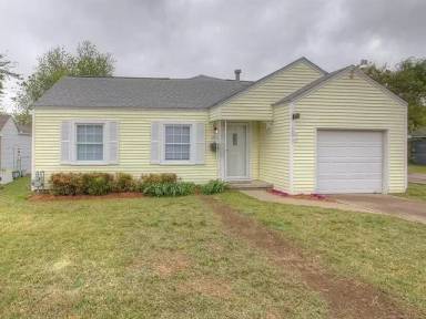 Main picture of 4711 E 4th Pl