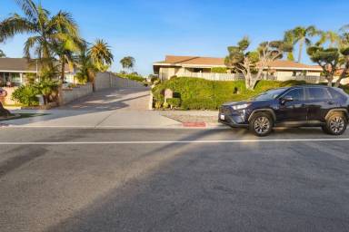 Main picture of 35322 Camino Capistrano