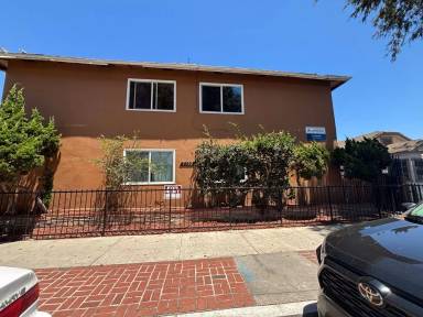 Main picture of 7102 Malabar St