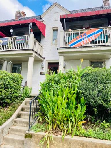 Main picture of 3311 Ellwood Ave