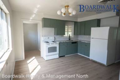Main picture of 3849 Grant Ave