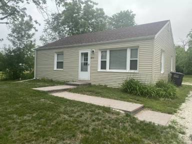 Main picture of 4913 W Minnesota Ave