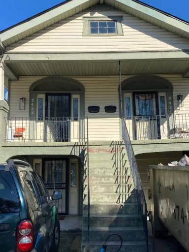 Main picture of 2423 Franklin Ave