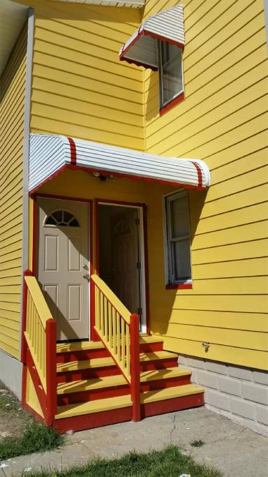 Main picture of 3492 W 90th St
