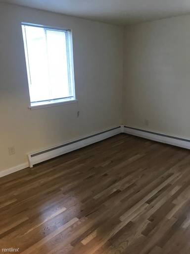 Main picture of 3206 Ellwood Ave