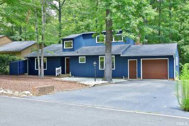 Main picture of 3074 Bourbon St