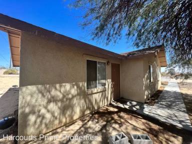 Main picture of 6476 Desert Knoll Ave