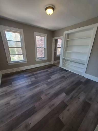 Main picture of 600 S 28th St