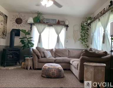Main picture of 1204 5th Ave W