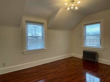 Main picture of 123 McBride St