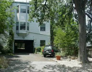 Main picture of 303 W 35th St