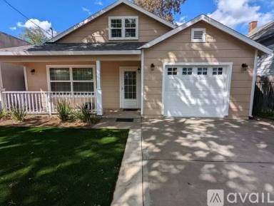Main picture of 3645 4th Ave