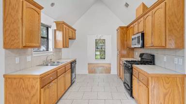 Main picture of 12237 Spring Valley Dr