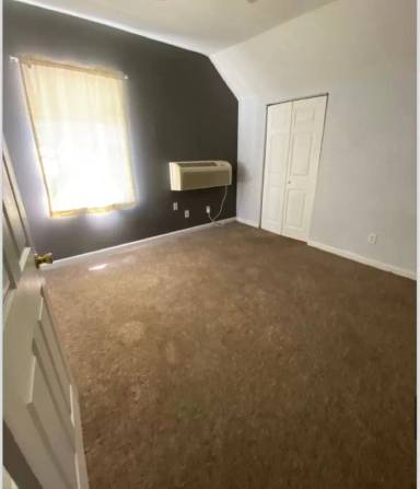 Main picture of 125 W Penning Ave