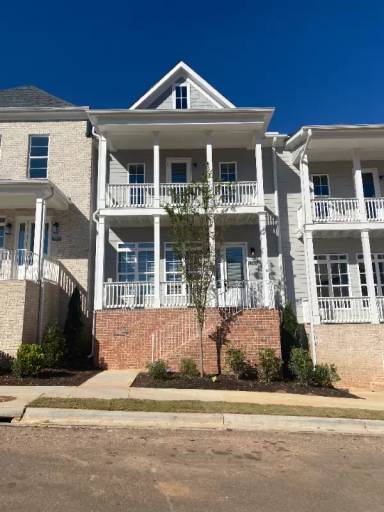 Main picture of 2045 Parkside Ln